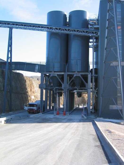 Weighing systems for silos in mining industry