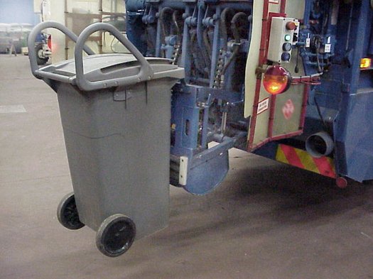 SDLX load cells on lift for garbage truck