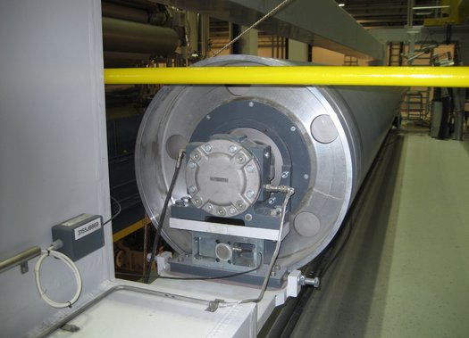 Måling af banespænding på papirmaskine