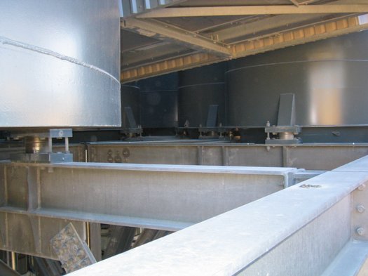 Eilersen vejeceller monteret under silo i mineindustri