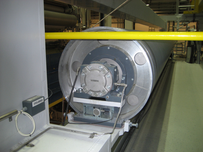 Måling af banespænding på papirmaskine